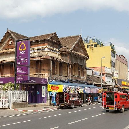 Yha Thapae Station Hostel Chiang Mai Exterior photo
