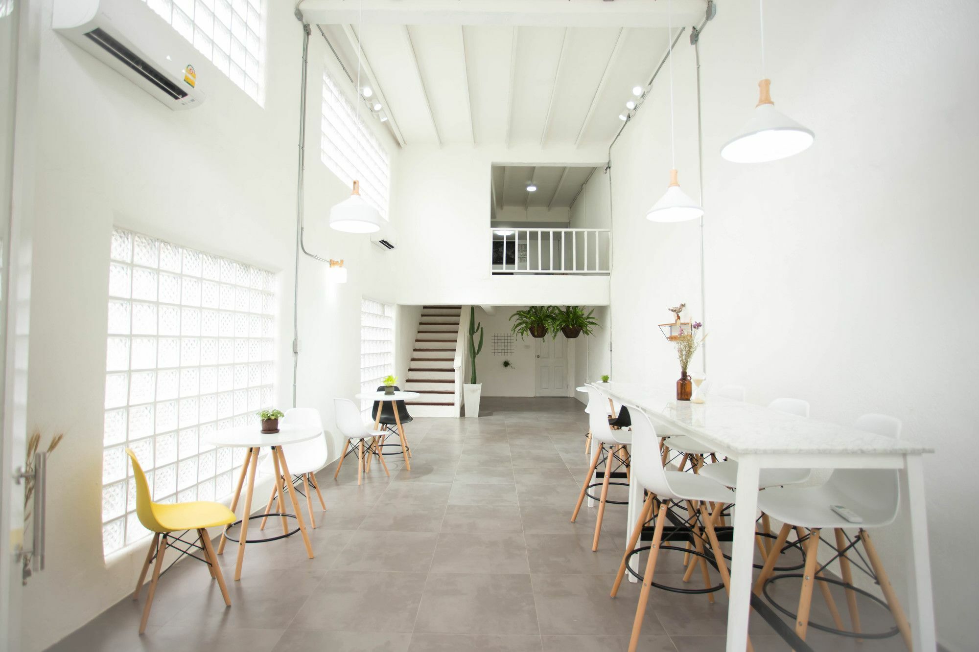 Yha Thapae Station Hostel Chiang Mai Exterior photo